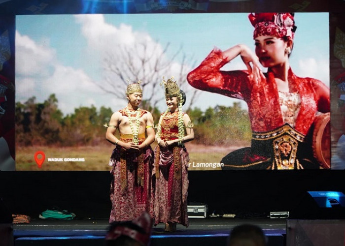 Parade Kebhinekaan, 10 Etnis Tumpah Ruah di Alun-Alun Kota Lamongan