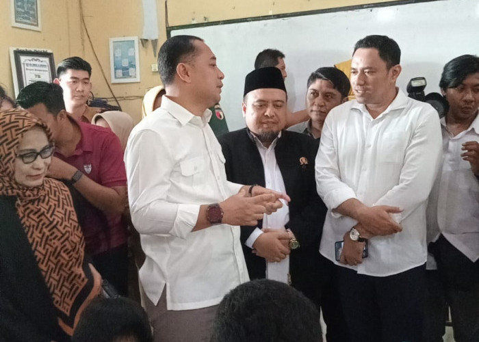 Program Makan Bergizi Gratis Perdana di Surabaya Sasar 5 Sekolah, Wakil Ketua DPRD Surabaya Apresiasi