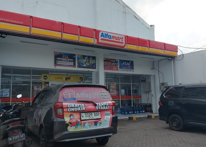 Minimarket Kenjeran Dibobol, Pelaku Jebol Plafon Gondol Uang dan 9 Slop Rokok