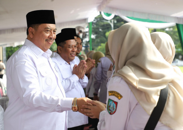 Hari Pertama Kerja Usai Idulfitri, Bupati Jombang Pimpin Apel dan Halalbihalal Bersama ASN