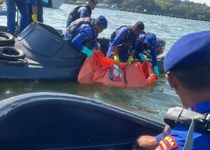  Tim SAR Gabungan Temukan ABK LCT Kinta Perjaya Meninggal di Perairan Timur Suramadu