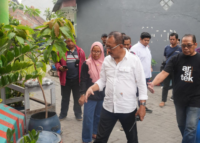 Wakil Walikota Surabaya Pastikan Komitmen Pemerintah Kota Penuhi PJU di Seluruh Kampung