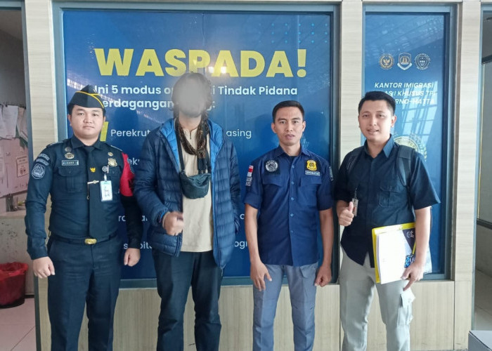 Imigrasi Kediri Deportasi Satu Warga Negara Pakistan 
