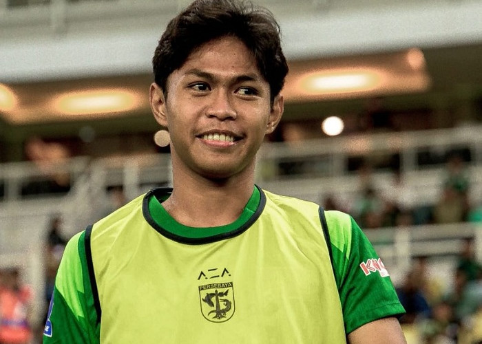 Wonderkid Persebaya Ahmad Mujtaba Ilham Akbar Dipertahankan untuk Musim 2026/2027