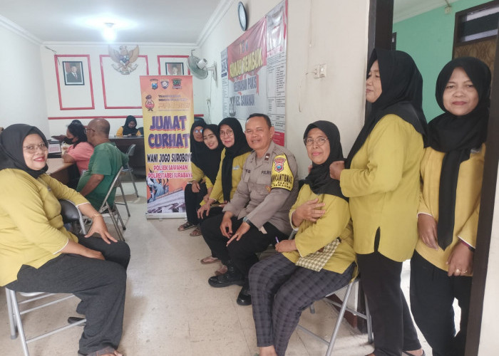 Jumat Curhat Polsek Sawahan Tampung Aspirasi Warga di Balai RW 07 Pakis Surabaya