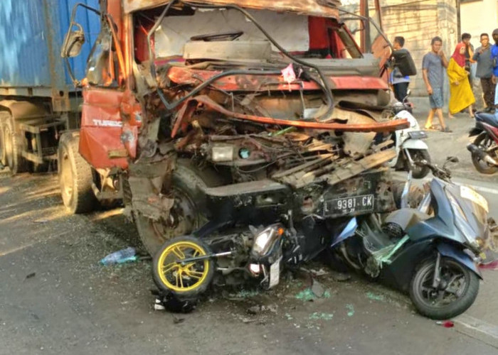 Kecelakaan Beruntun di Jalur Tengkorak Pandaan, 3 Orang Tewas di TKP