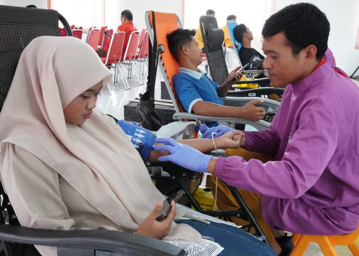 Semangat Sumpah Pemuda, KSR PMI ITS Mandala Jember Gelar Donor Darah