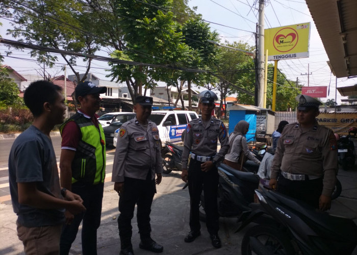 Polsek Tenggilis Mejoyo Tingkatkan Patroli Presisi di Pusat Keramaian, Jamin Keamanan Warga