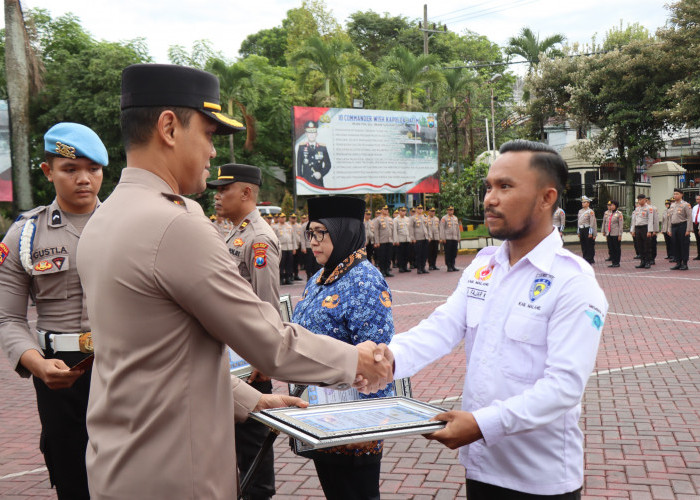 Pengagas Kanjuruhan Street Race Dapatkan Penghargaan dari Kapolres Malang