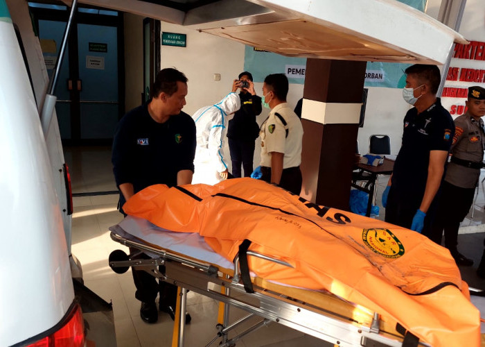 Hari ke-8 Tragedi Maut Ponpes Al Khoziny, 17 Jenazah Sudah Teridentifikasi