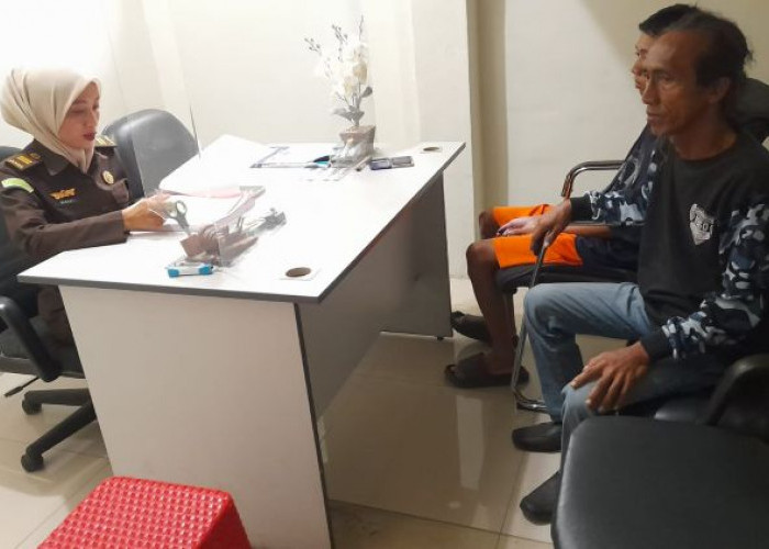 Kejari Kabupaten Kediri Terima Tahap II Dua Tersangka Perkara Pencurian 