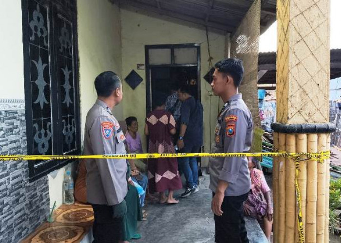 Polisi Olah TKP Pasutri Tewas di Situbondo