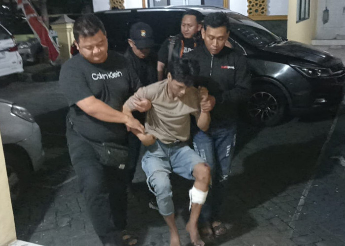 Beraksi di HUT Ke-78 Bhayangkara, 2 Bandit di Surabaya Ditembak