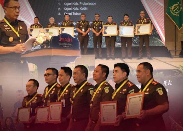 Kejari Bojonegoro Raih 2 Penghargaan Kinerja Terbaik se-Jatim