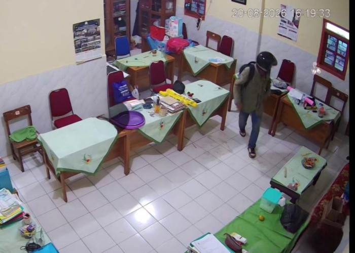 SDN Kalipang 1 Grati Disatroni Maling, Proyektor dan Laptop Bantuan Presiden Raib