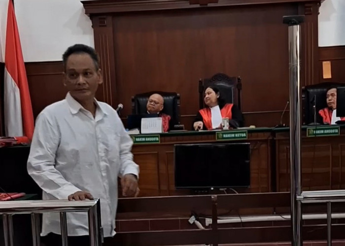 Potong Pagar Makam Kembang Kuning, Abd Waki Diadili