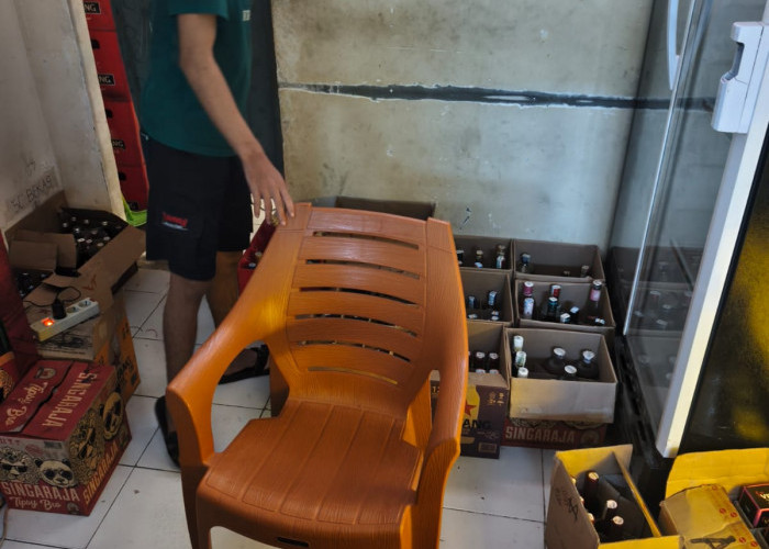 Disatroni Satpol PP, Siasat Licik Outlet Amerajaa Sidotopo Wetan Sembunyikan Miras di Lantai dan Tutup Kardus