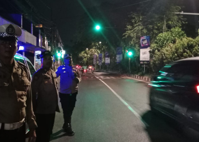 Polsek Sawahan Intensifkan Patroli Blue Light, Cegah Kriminalitas di Malam Hari