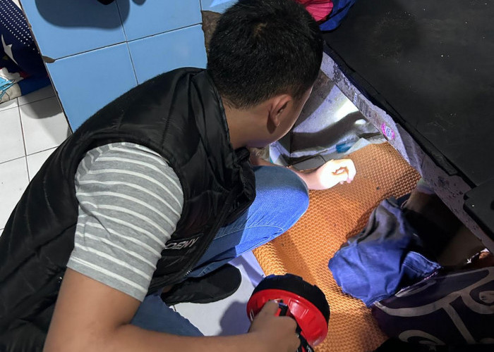 Razia Lapas Ngawi, HP dan Benda Tajam Disita