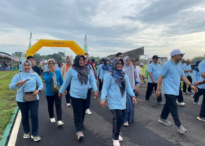 Ribuan Warga Magetan Ikuti Jalan Sehat HKN di Sirkuit Parang