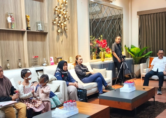 Ibu Tiga Anak Korban KDRT di Surabaya Mengadu ke Cak Ji, Ungkap Dugaan Penganiayaan dan Penelantaran