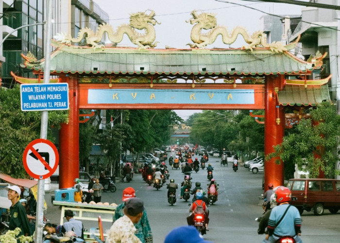 Surabaya, Kota Penuh Sejarah: Menyelami Jejak Pahlawan dan Budaya yang Kaya