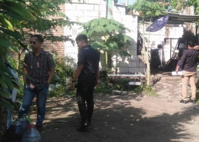 Penggerebekan Penimbunan BBM Bersubsidi di Mojokerto, Pelaku Kabur Tinggalkan Barang Bukti