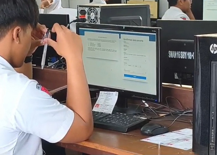 Hari Pertama TKA 2026 di SMAN 16 Surabaya: Bahasa Indonesia Lancar, Siswa Waswas Hadapi Kimia