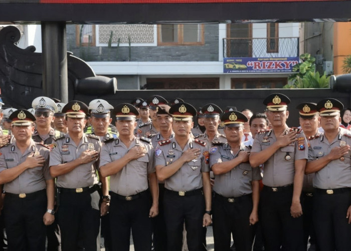 Pengabdian Tanpa Cacat, Dua Anggota Polres Lamongan Terima Kenaikan Pangkat