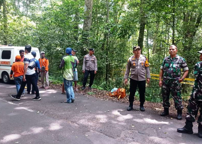 Mayat Perempuan Cantik Ditemukan di Tahura Pacet, Penuh Luka Lebam