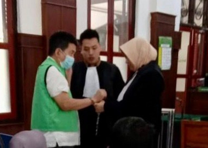 Dewa Judi Surabaya Tan Willyanto Dituntut 2 Tahun Penjara karena Judi Online SBOBET