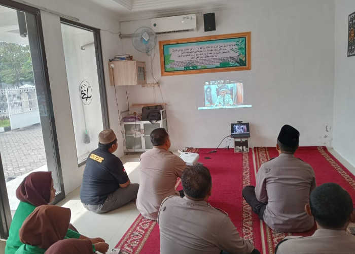 Tingkatkan Iman dan Takwa, Polsek Benowo Gelar Binrohtal Via Zoom