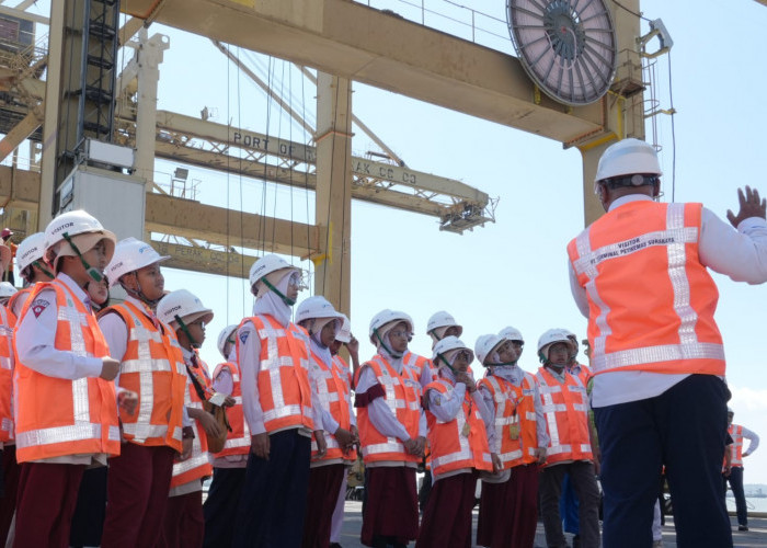 Belajar Seru di Pelabuhan, Anak-anak Diajak Kenal Logistik dan Siaga Bencana Lewat Portground