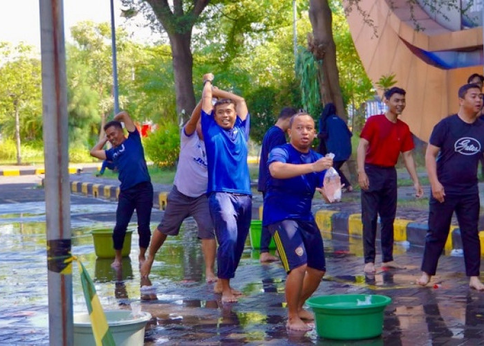 PT Terminal Teluk Lamong Bangun Kebersamaan Lewat Lomba dan Pesta Rakyat