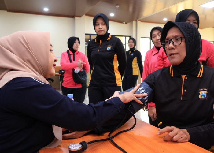 Klinik Pratama Polres Ngawi Gelar Bakti Kesehatan untuk Polwan dan Bhayangkari
