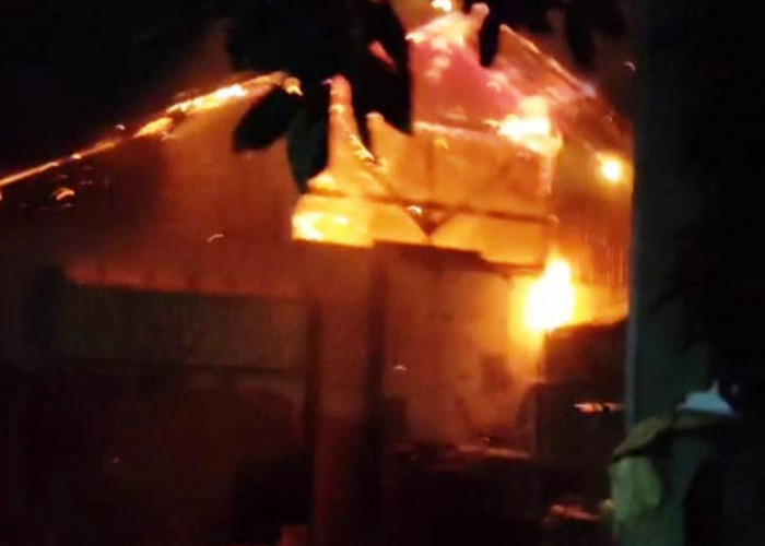 Pabrik Tahu di Situbondo Hangus Terbakar 