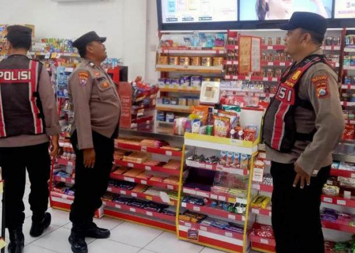 Polsek Wiyung Intensifkan Patroli untuk Keamanan Minimarket di Surabaya