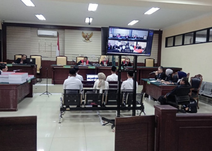 Korupsi Sosperda Jember, Mantan Pimpinan Dewan dan Kroni Dituntut Hukuman Penjara dan Denda Miliaran Rupiah