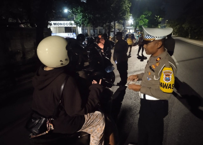 Operasi Gabungan di Jemursari Antisipasi Balap Liar, Polisi Tindak dan Amankan Kendaraan