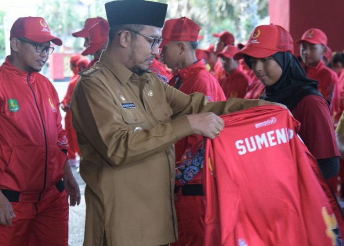 Gelorakan Sepak Bola Usia Dini, Bupati Sumenep Siapkan Turnamen Antar-SD untuk Gali Talenta Muda
