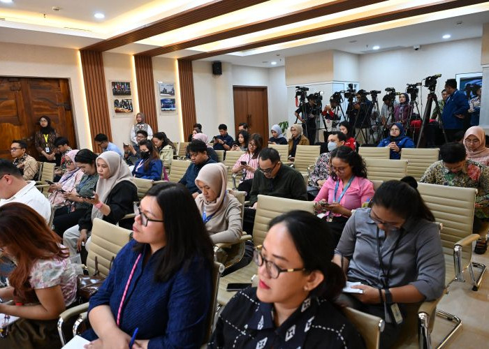 Pemerintah Fasilitasi 2.999 Evakuasi dan Repatriasi WNI di Timur Tengah, Pastikan Tak Ada WNI Terlantar