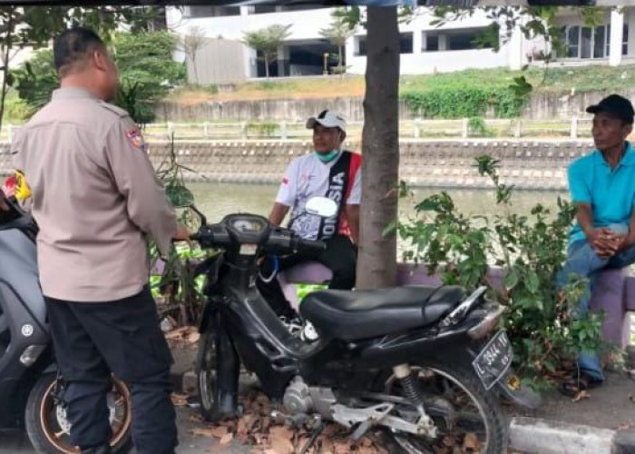 Dekatkan Diri ke Warga, Polsek Wiyung Sosialisasi Call Center 110 dan Imbau Kunci Ganda Antiseleksi Curanmor