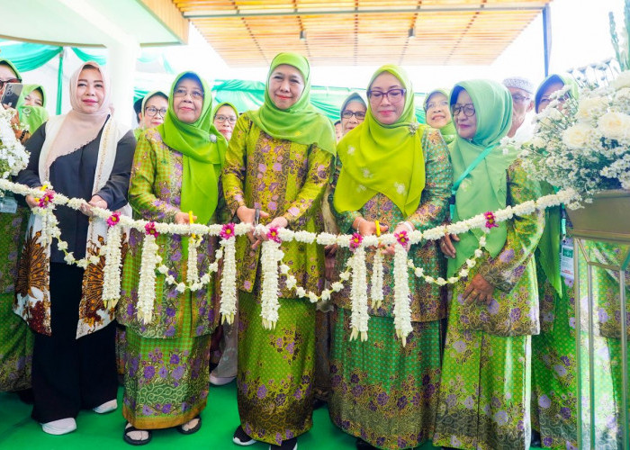 Gubernur Khofifah Resmikan Gedung Gus Dur, Targetkan RSU Muslimat Jadi Pusat Layanan Unggulan
