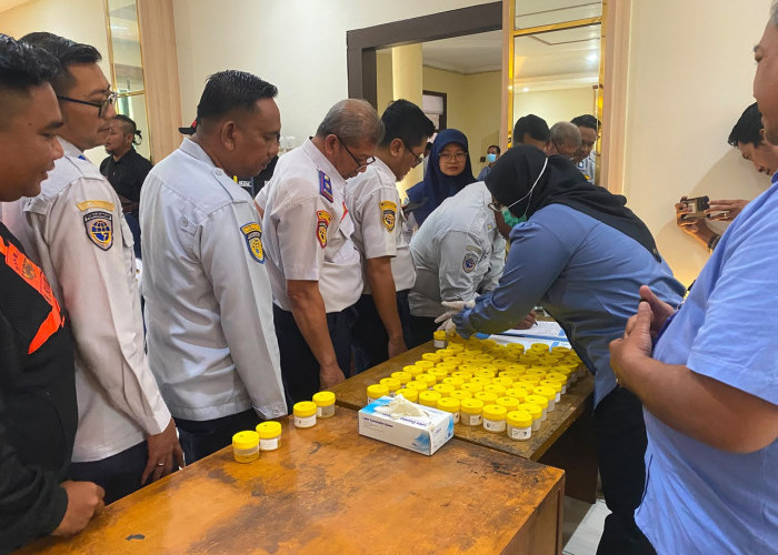 Buntut Anggota Edarkan Sabu, Dishub Gresik Tes Urine Pegawai