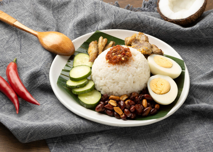 Meski Berada di Gang Kecil, Tempat Kuliner Ini Punya Rasa Makanan Bintang Lima