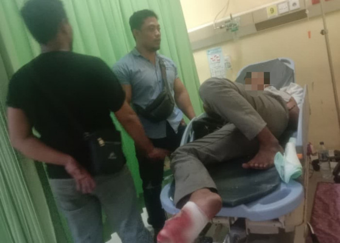 Pengendara Motor Diduga Mabuk Tabrak Ojol di Kebomas Gresik, Dua Terluka