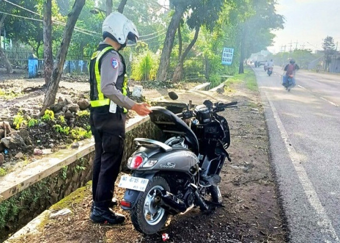 Pemotor Kediri Tewas Tabrak Truk Fuso di Grati Pasuruan setelah Oleng Lampaui Marka