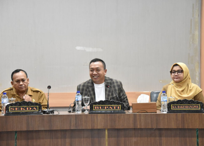 Dongkrak Pembangunan 85 Desa, Bupati Situbondo Minta Mahasiswa KKN Kawal Digitalisasi UMKM