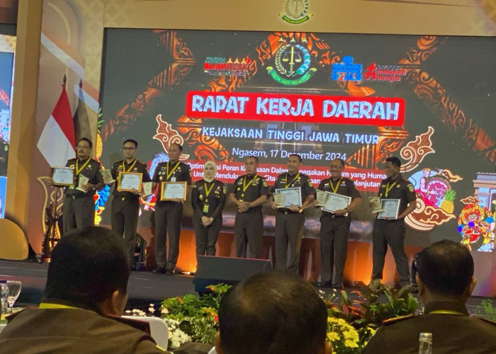 Rakerda Kejati Jatim 2024, Kejari Surabaya Raih 8 Penghargaan