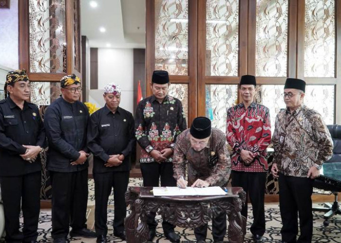 Pemkab Lamongan Hibahkan Lahan kepada Kantor Kemenag untuk Pembangunan Gedung PLHUT